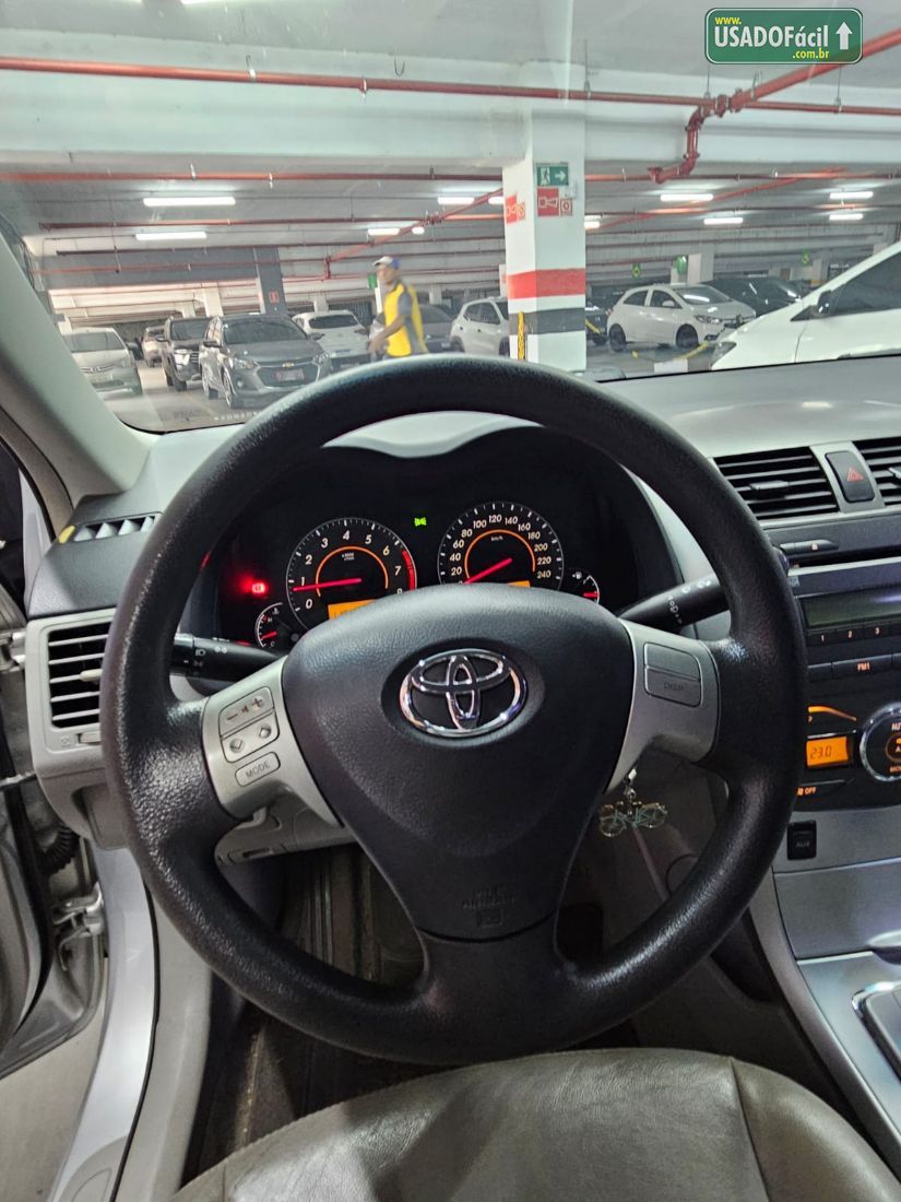 Toyota Corolla GLi 1.8 Automático Flex 2011/2012 — foto 6 de 11