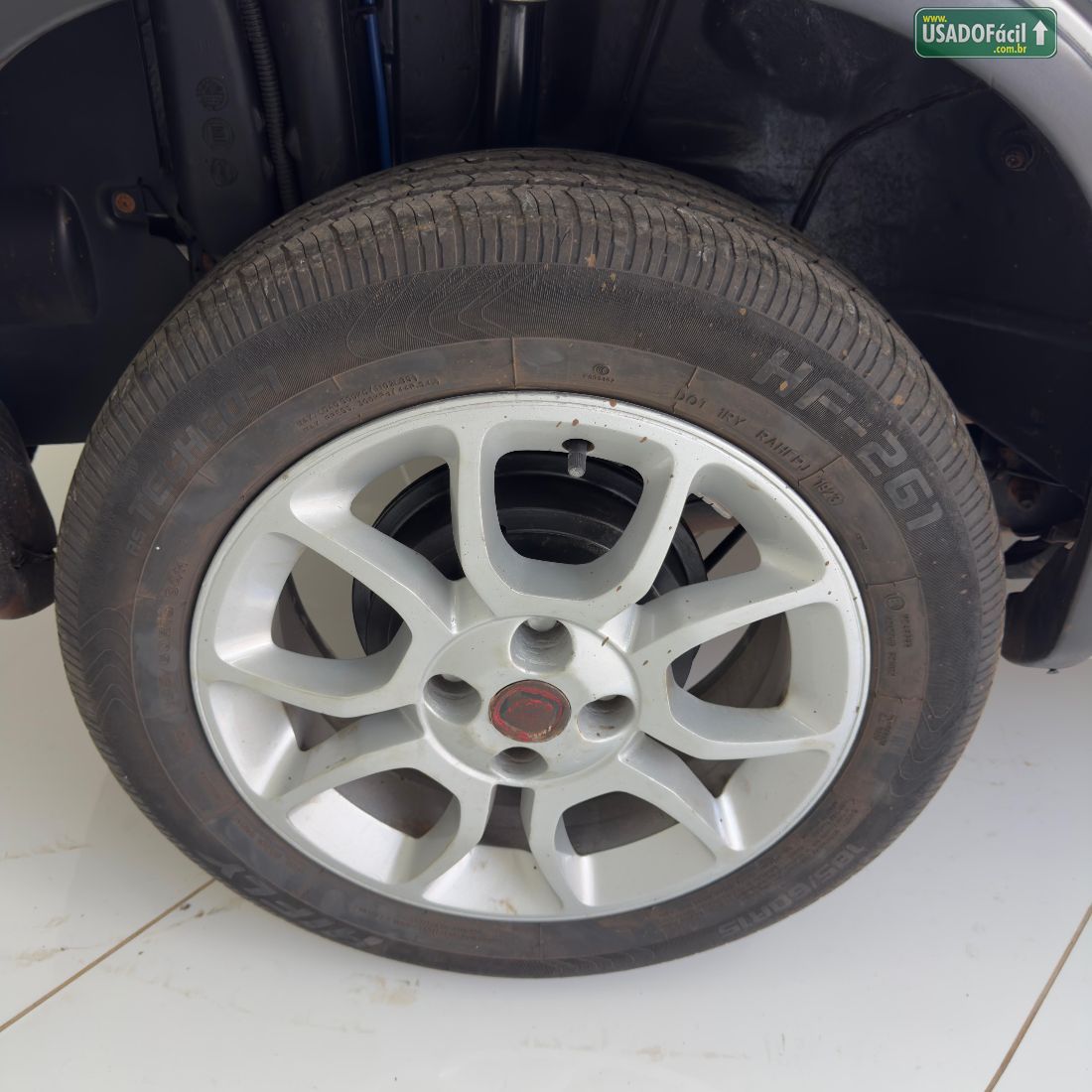 Fiat Uno Sporting 1.4 EVO Fire Flex 4P 2014/2014 — foto 13 de 14