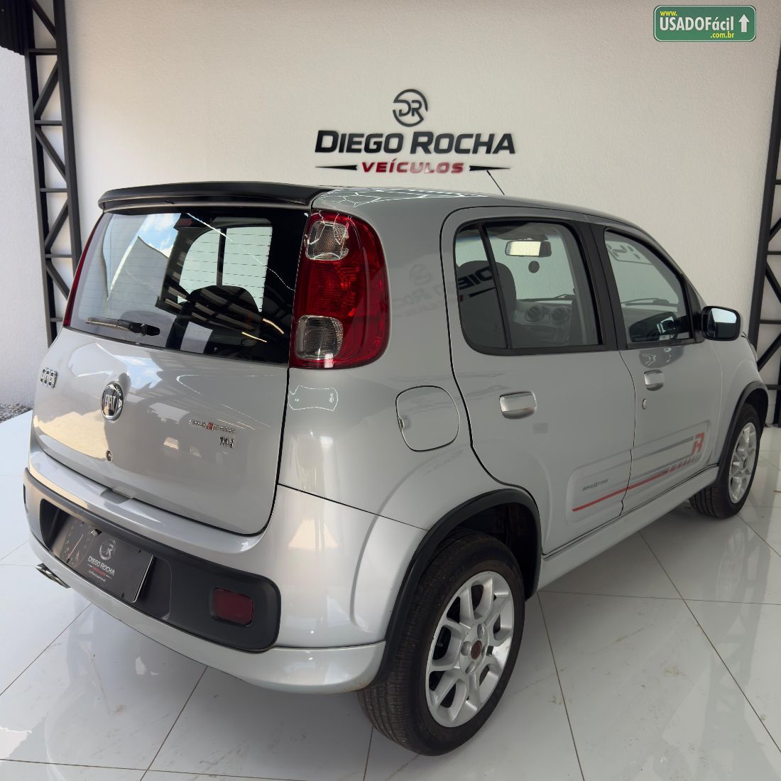 Fiat Uno Sporting 1.4 EVO Fire Flex 4P 2014/2014 — foto 4 de 14
