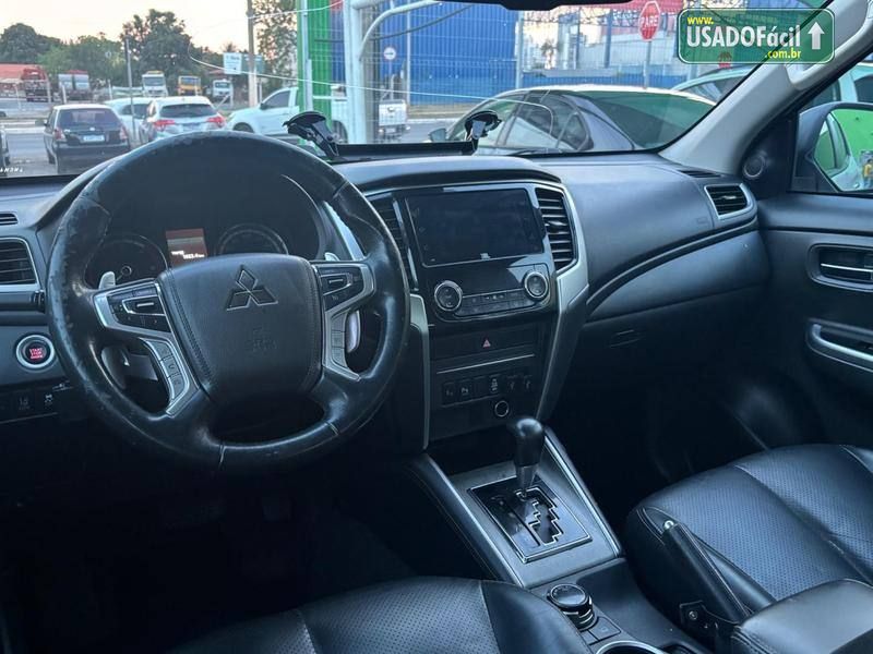 MITSUBISHI L200 Triton Sport HPE-S CD 2.4 Automático Diesel 2021/2022 — foto 17 de 24