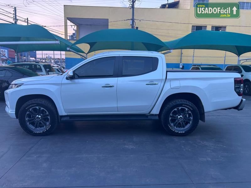 MITSUBISHI L200 Triton Sport HPE-S CD 2.4 Automático Diesel 2021/2022 — foto 4 de 24