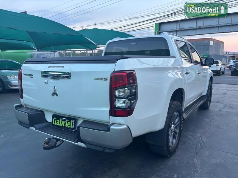 MITSUBISHI L200 Triton Sport HPE-S CD 2.4 Automático Diesel 2021/2022 — foto 9 de 24