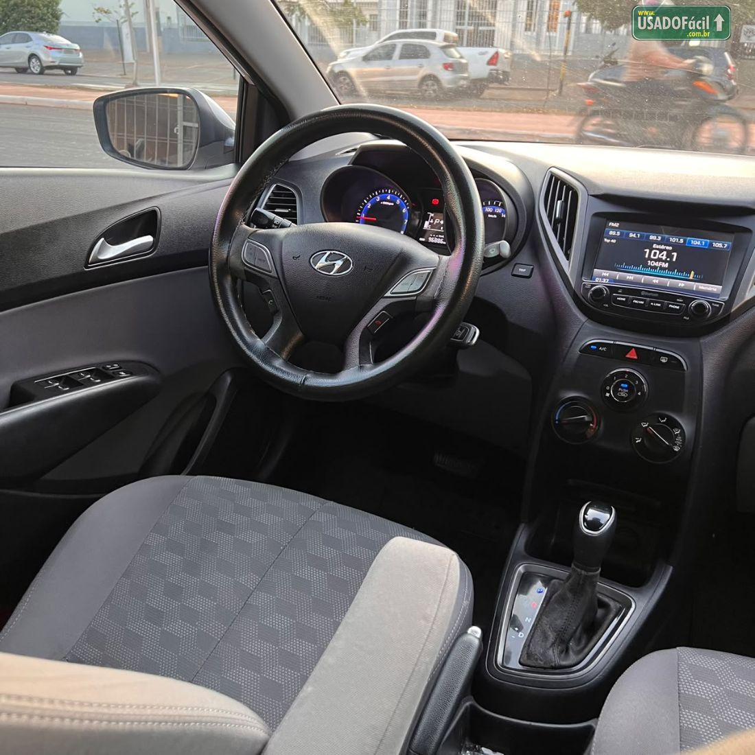 Hyundai HB20S Sedan 5 Anos 1.6 Automático Flex 2018/2018 — foto 14 de 17