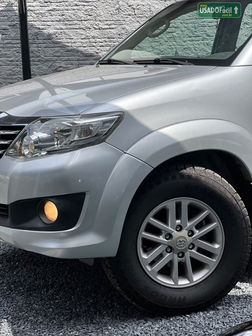 Toyota Hilux SR CD 2.7 4x2 Automático Flex 2012/2012 — foto 4 de 15