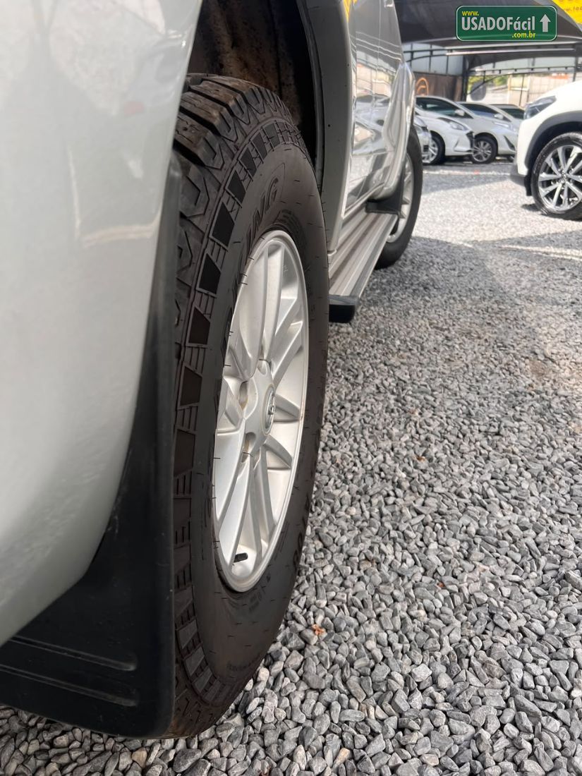 Toyota Hilux SR CD 2.7 4x2 Automático Flex 2012/2012 — foto 7 de 15