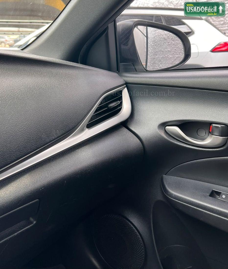 TOYOTA Yaris Hatch XL Plus Connect 1.5 Automático Flex 2019/2020 — foto 15 de 17
