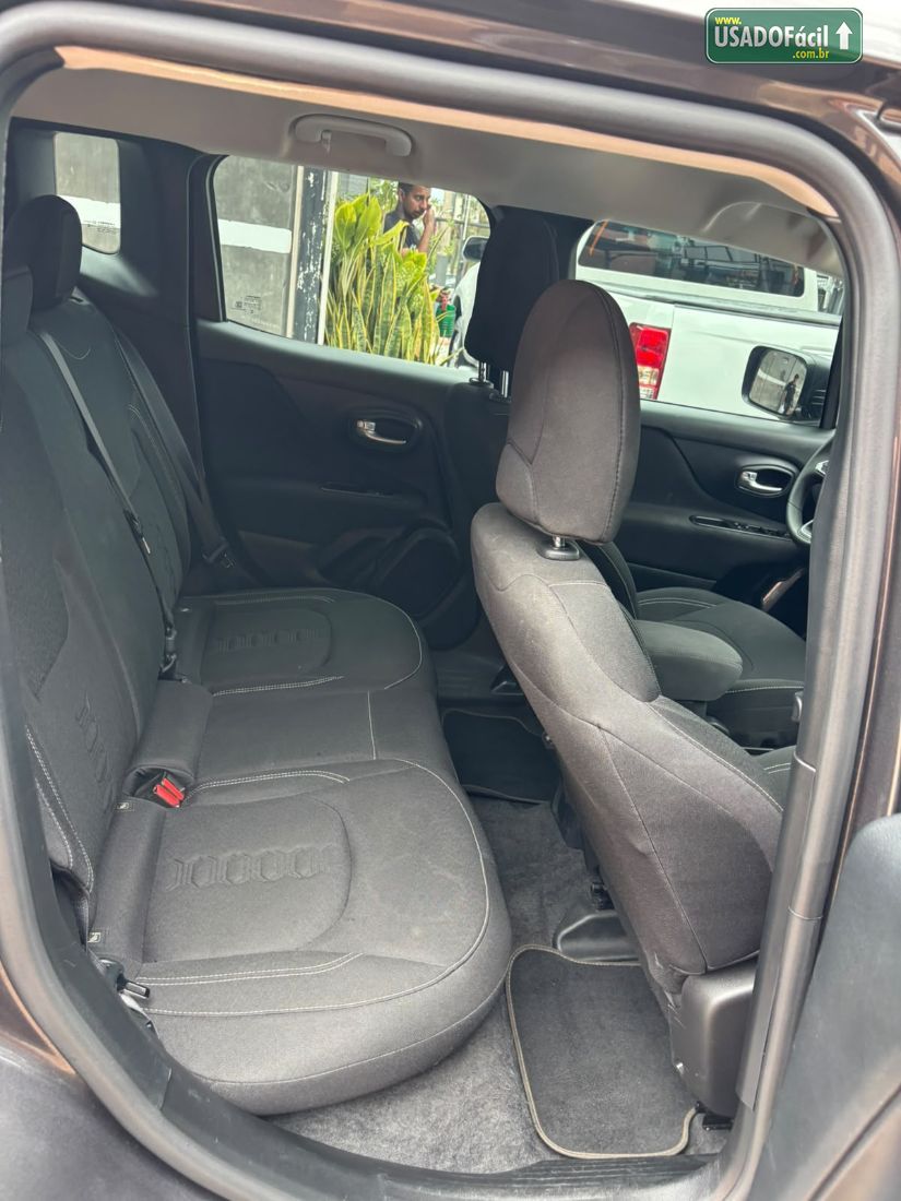Jeep Renegade T270 1.3 Turbo 4x2 Automático Flex 2024/2024 — foto 11 de 13