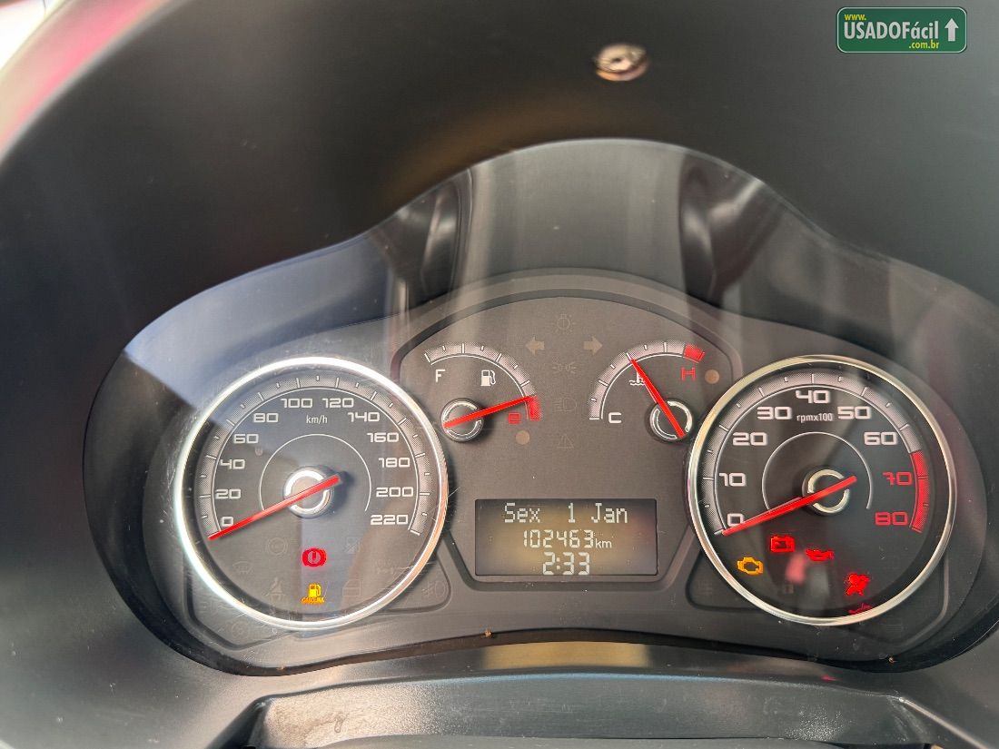 Fiat Grand Siena Attractive 1.4 Evo Fire Flex 2013/2013 — foto 16 de 20