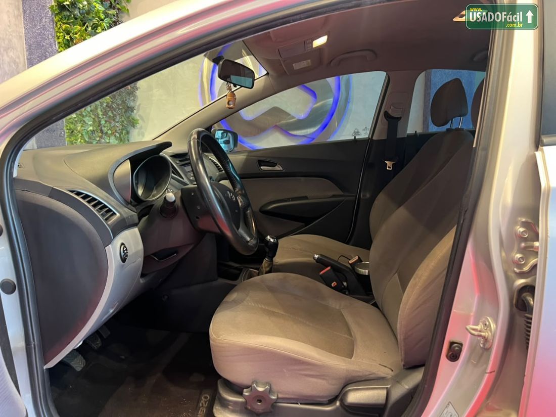 Hyundai HB20 Hatch Premium 1.6 Mecânico Flex 2013/2013 — foto 6 de 11