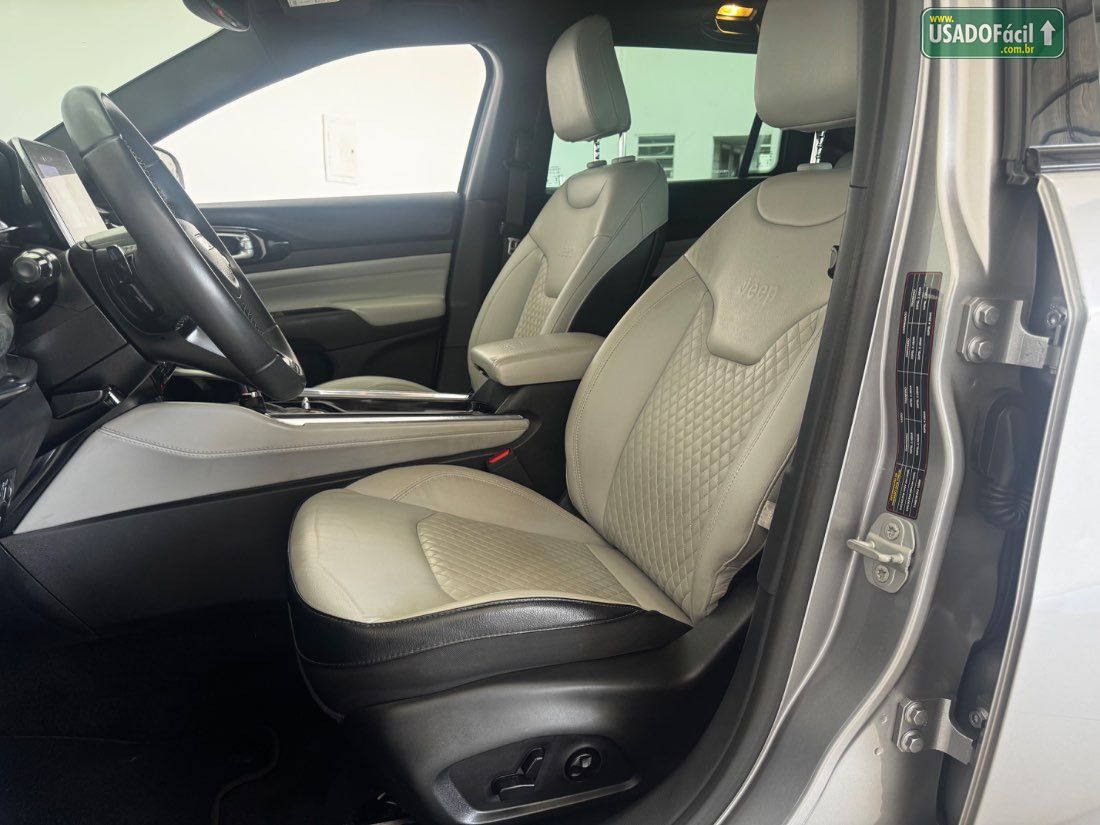Jeep Commander Limited TD380 2.0 4x4 Automático Diesel 2022/2022 — foto 9 de 13