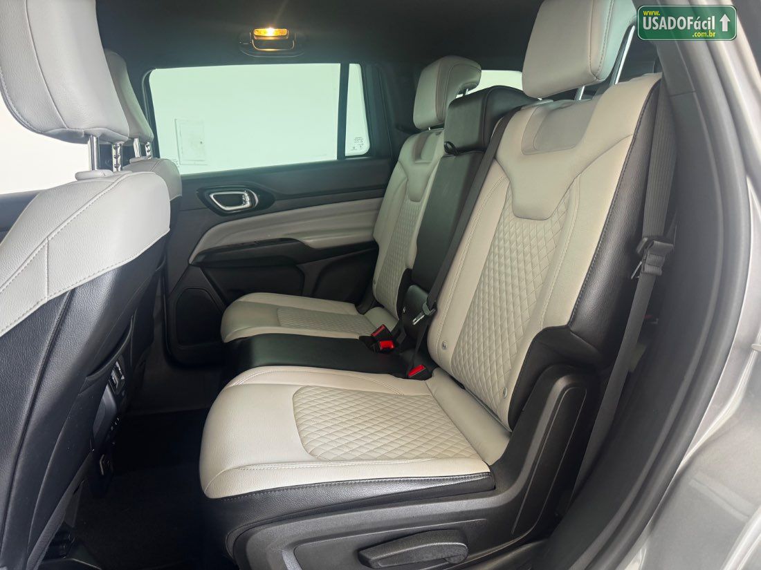 Jeep Commander Limited TD380 2.0 4x4 Automático Diesel 2022/2022 — foto 10 de 13