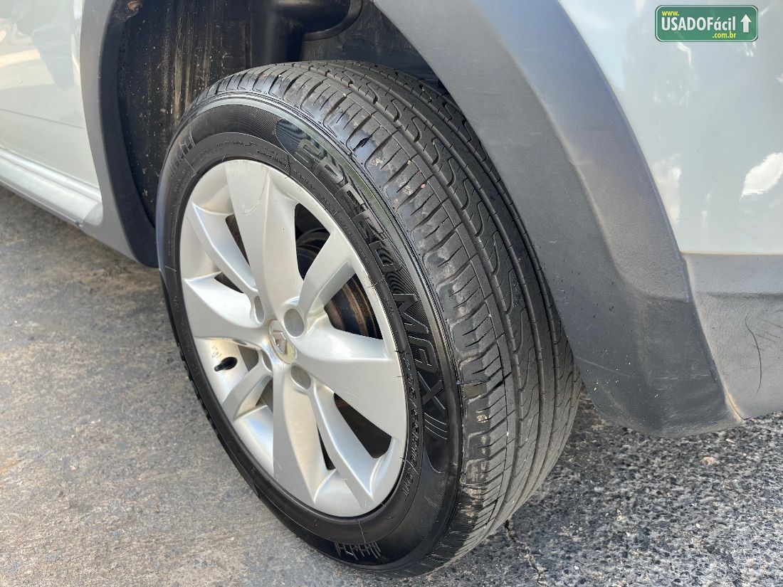 Renault Sandero Stepway 1.6 5P Hi-Power 2013/2014 — foto 11 de 19
