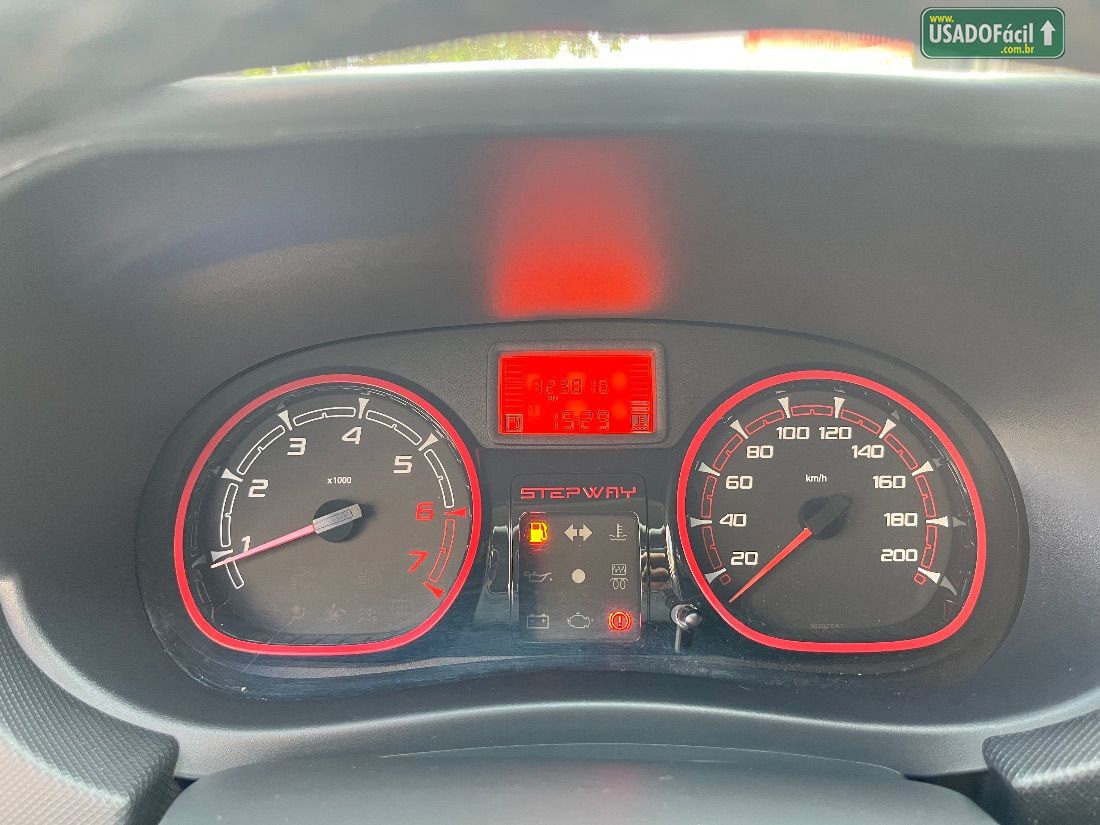 Renault Sandero Stepway 1.6 5P Hi-Power 2013/2014 — foto 15 de 19