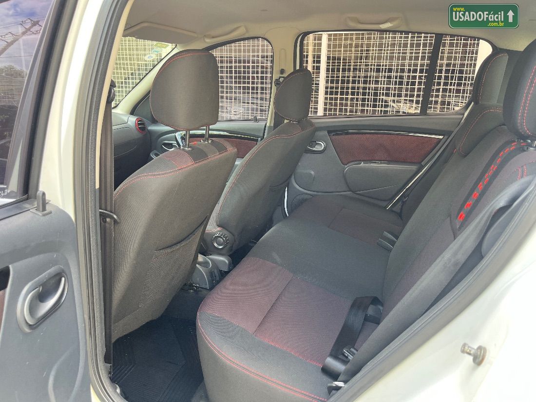 Renault Sandero Stepway 1.6 5P Hi-Power 2013/2014 — foto 9 de 19