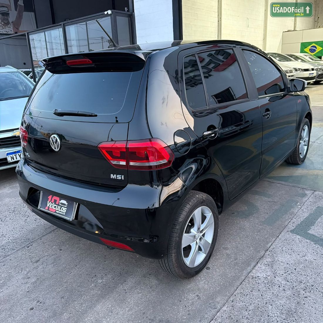 Volkswagen Fox Rock in Rio 1.6 Mi 4P Total Flex 2015/2016 — foto 5 de 9