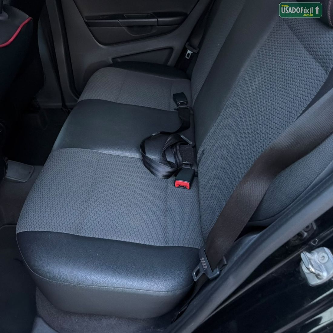 Volkswagen Fox Rock in Rio 1.6 Mi 4P Total Flex 2015/2016 — foto 9 de 9