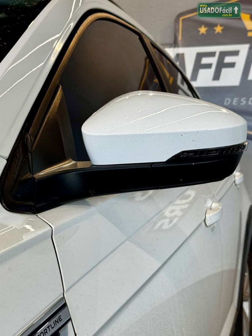 Volkswagen Nivus Comfortline 200 TSI Automático Flex 2022/2023 — foto 5 de 16
