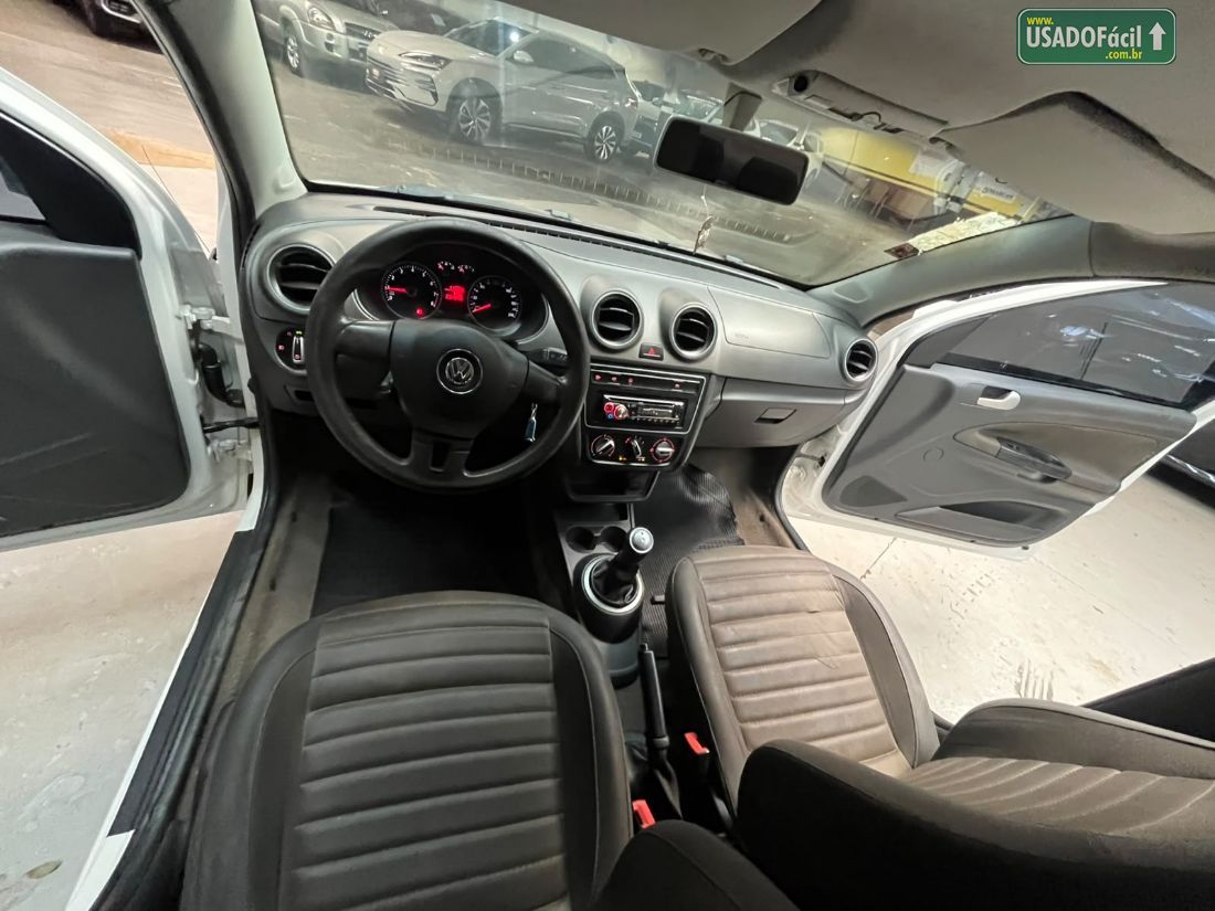 Volkswagen Voyage Comfortline 1.6 Total Flex 2012/2013 — foto 11 de 14