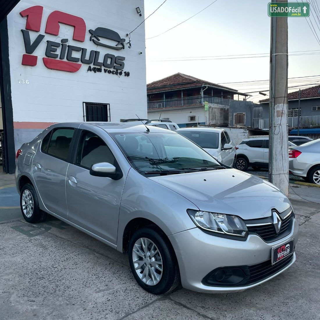 Renault Logan Expression 1.6 Hi-Flex 2014/2015 — foto 2 de 10
