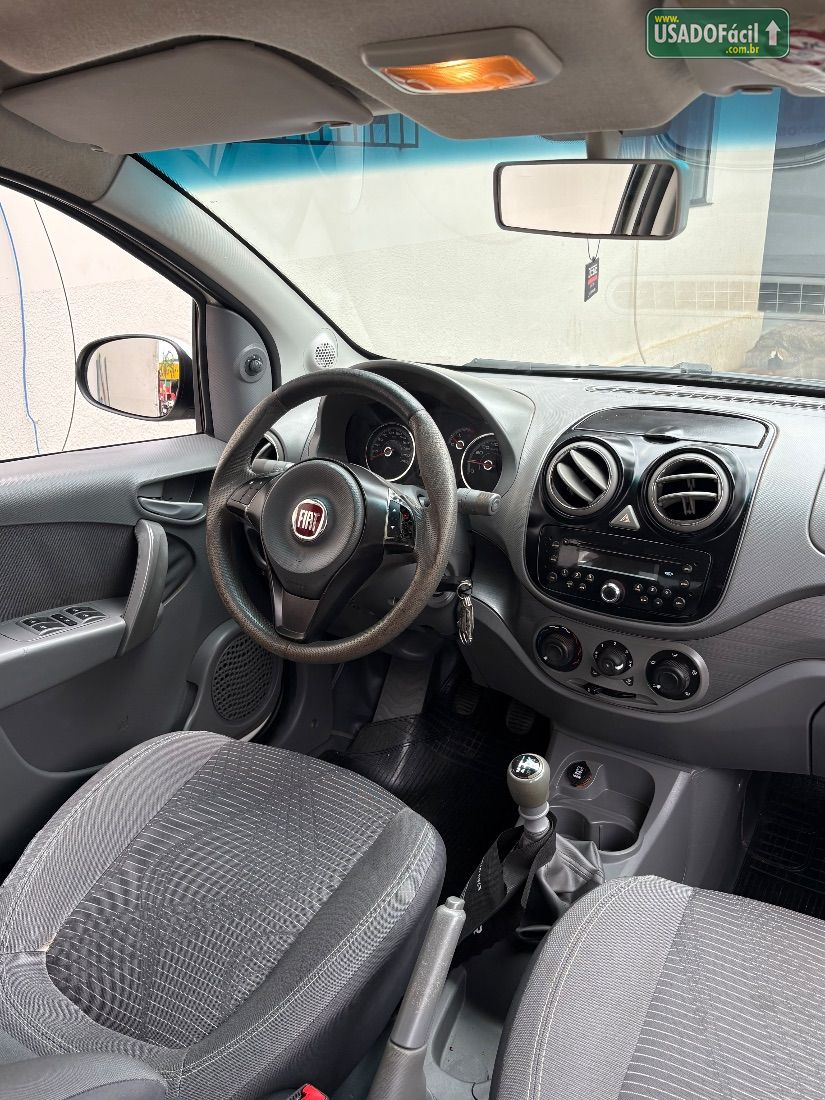 Fiat Palio Attractive 1.0 EVO Fire Flex 5P 2014/2014 — foto 12 de 19