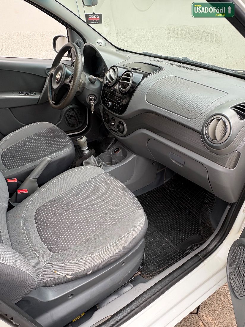 Fiat Palio Attractive 1.0 EVO Fire Flex 5P 2014/2014 — foto 15 de 19