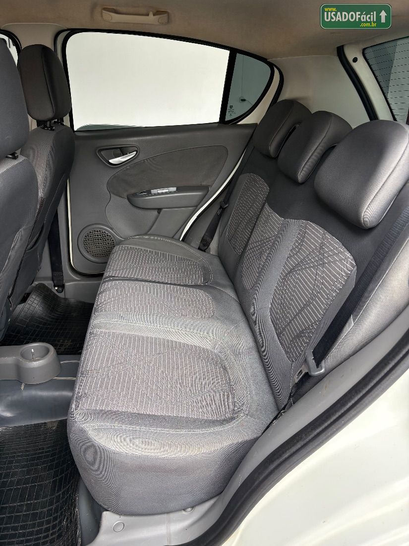 Fiat Palio Attractive 1.0 EVO Fire Flex 5P 2014/2014 — foto 17 de 19