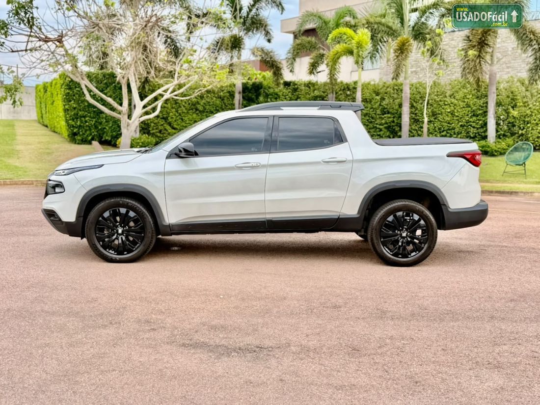 Fiat Toro Volcano 1.3 T270 4x2 Automático Flex 2023/2024 — foto 3 de 17