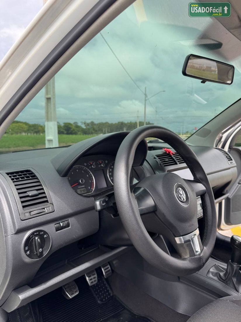 Volkswagen Polo Sedan Comfortline 1.6 Mi Total Flex 2012/2013 — foto 6 de 10