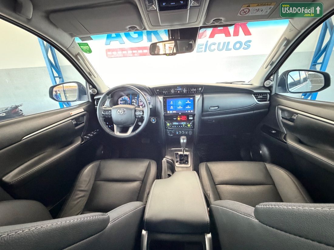 Toyota Hilux SW4 SRX Platinum 2.8 4x4 Turbo Automático Diesel 2024/2024 — foto 14 de 17