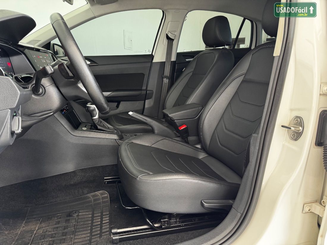 Volkswagen Virtus Comfortline 200 TSI Automático Flex 2023/2024 — foto 9 de 13
