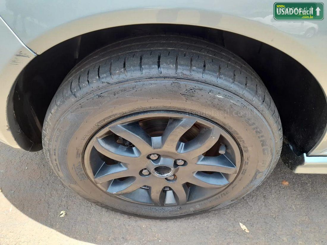 Fiat Palio ELX 1.0 Fire/30 Anos F. Flex 8V 4p 2009/2010 — foto 11 de 11