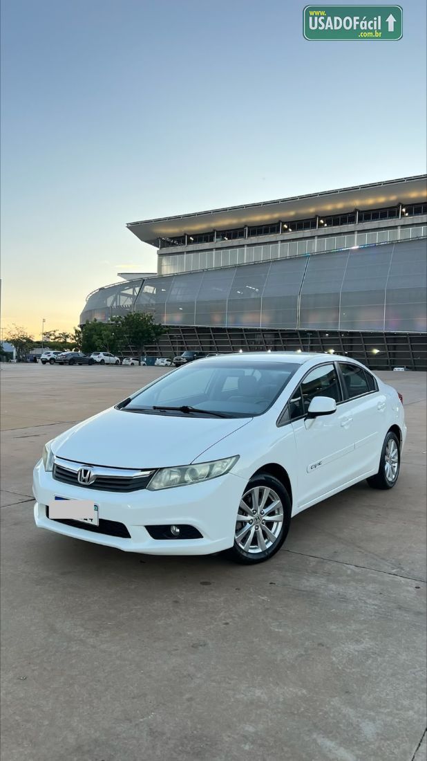 Honda Civic Sedan LXS 1.8 Automático Flex 2013/2014 — foto 2 de 11