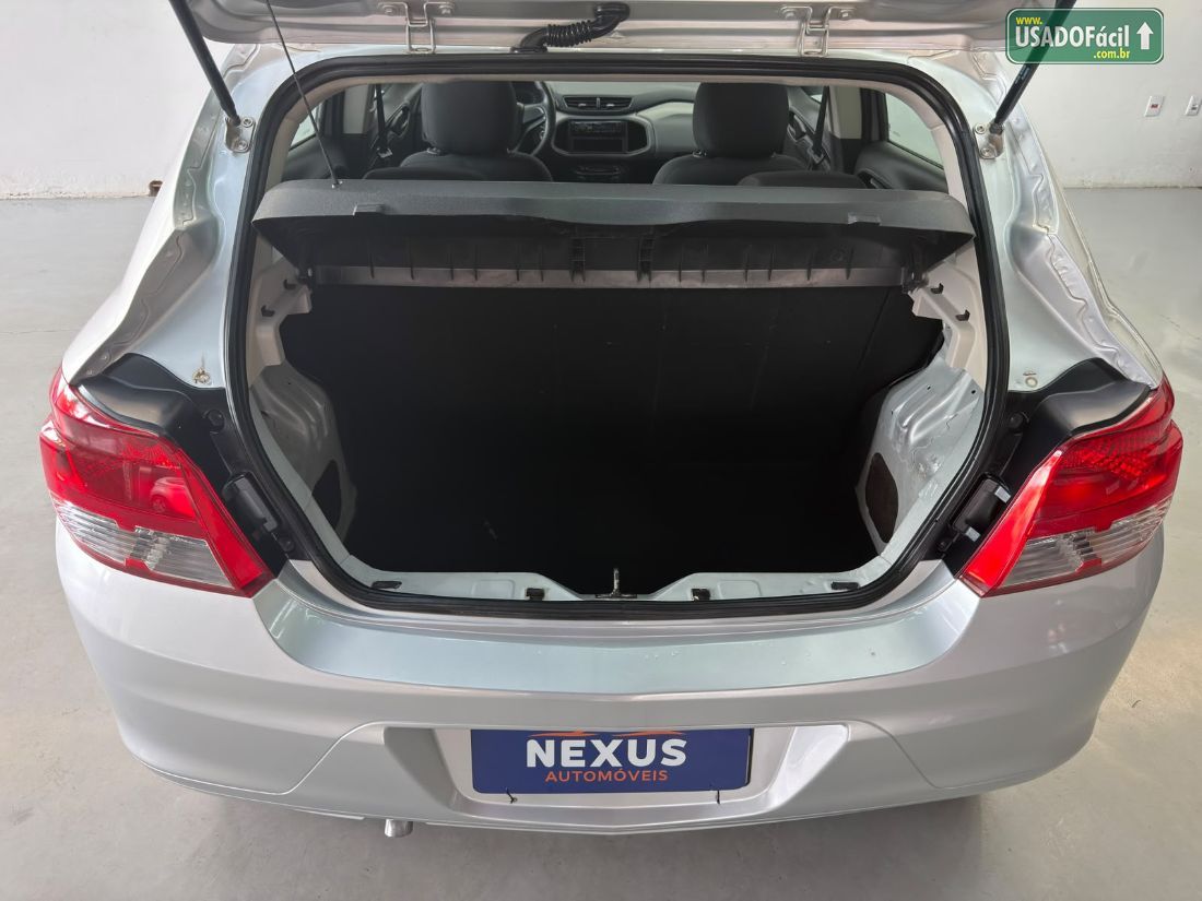 CHEVROLET/GM Onix Joy Hatch 1.0 Mecânico Flex 2017/2018 — foto 17 de 19