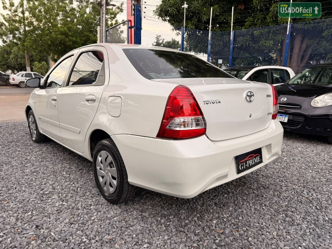 Toyota Etios Sedan XS 1.5 Automático Flex 2017/2018 — foto 3 de 10