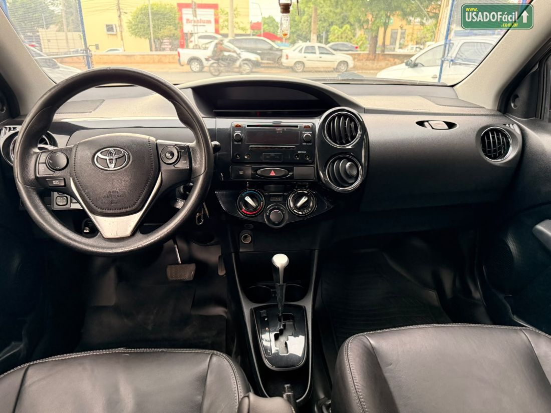 Toyota Etios Sedan XS 1.5 Automático Flex 2017/2018 — foto 8 de 10