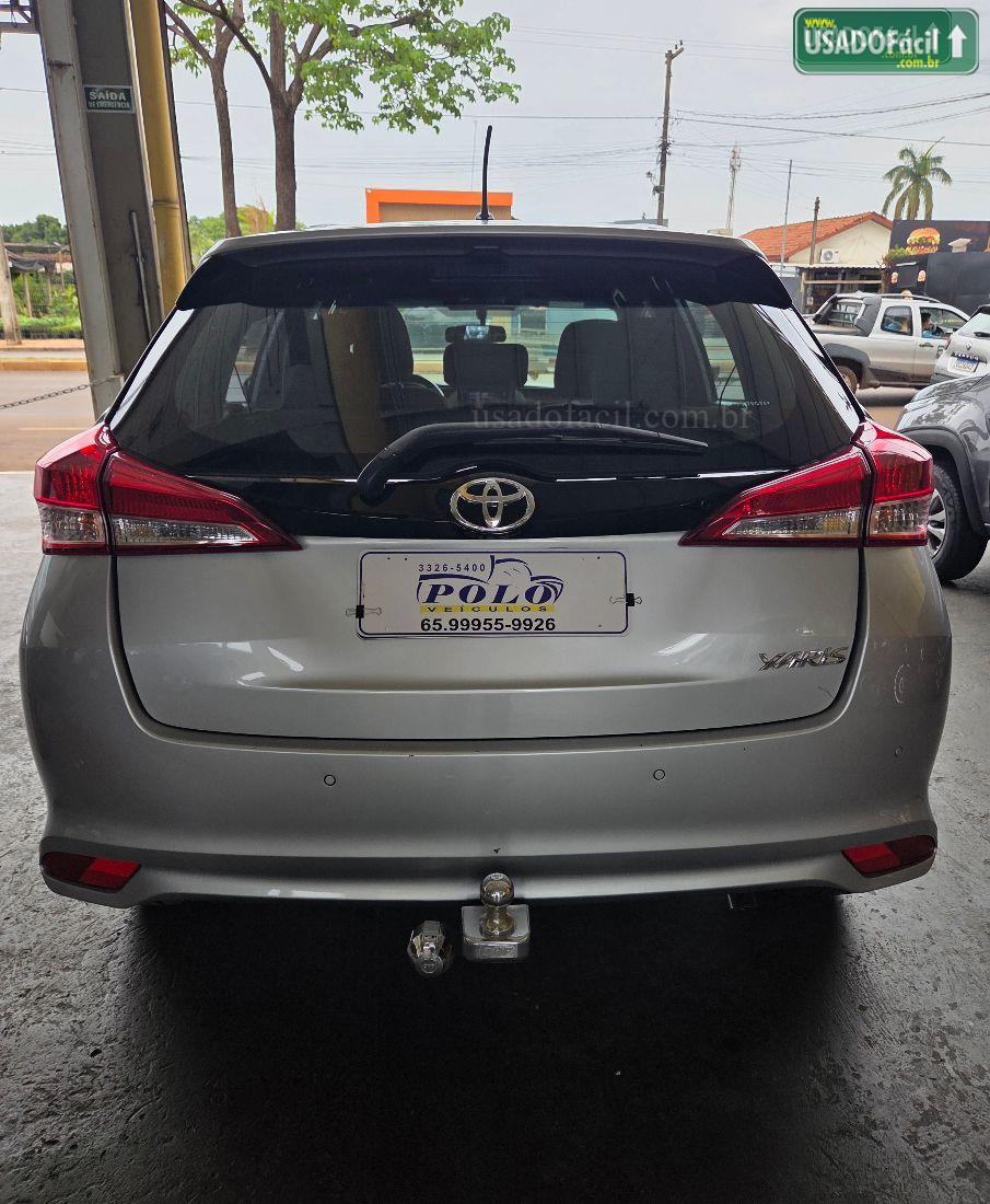 TOYOTA Yaris Hatch XL 1.5 Flx Automático 2022/2023 — foto 3 de 11
