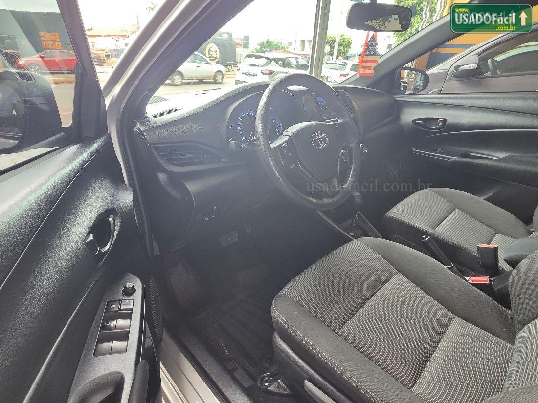TOYOTA Yaris Hatch XL 1.5 Flx Automático 2022/2023 — foto 6 de 11