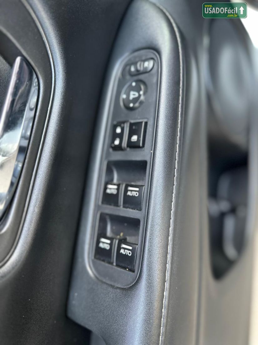 Honda HRV LX 1.8 Automático Flex 2018/2018 — foto 13 de 15
