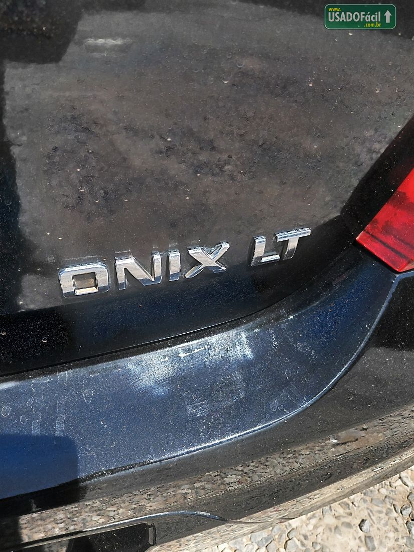 CHEVROLET/GM Onix Hatch LT 1.0 Mecânico Flex 2014/2014 — foto 14 de 15