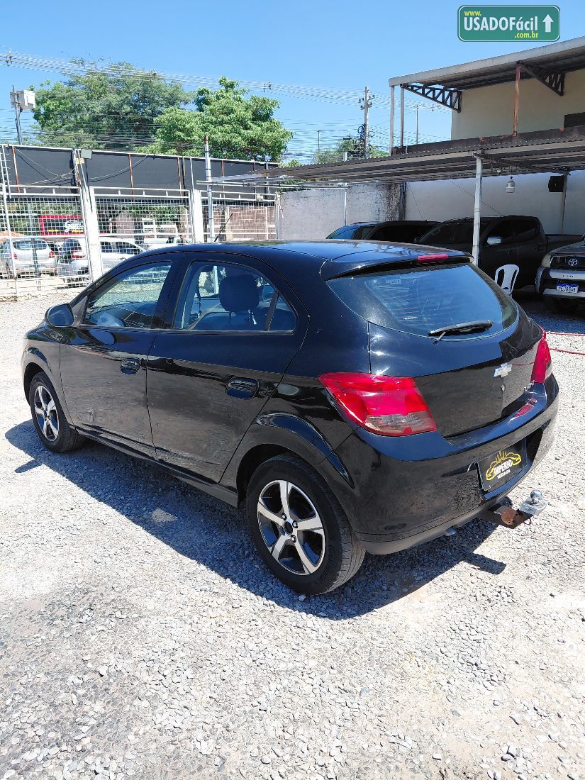 CHEVROLET/GM Onix Hatch LT 1.0 Mecânico Flex 2014/2014 — foto 5 de 15