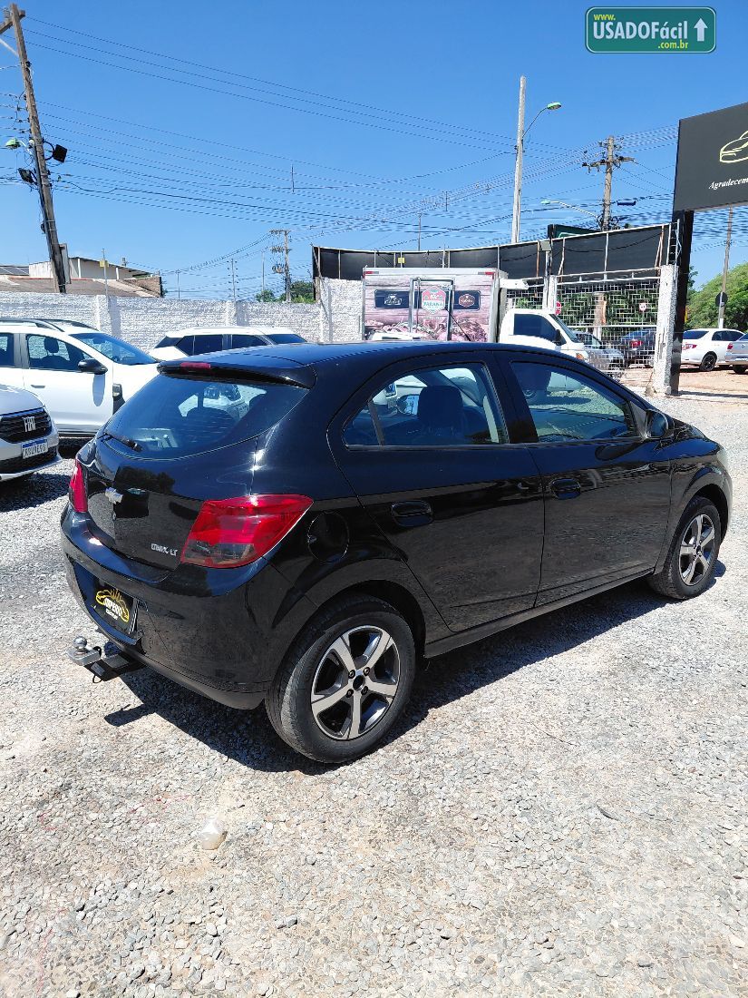 CHEVROLET/GM Onix Hatch LT 1.0 Mecânico Flex 2014/2014 — foto 6 de 15