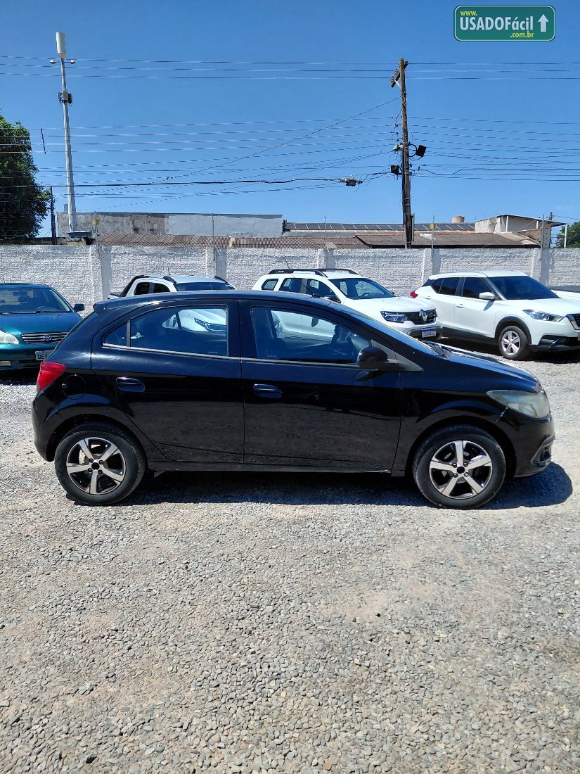 CHEVROLET/GM Onix Hatch LT 1.0 Mecânico Flex 2014/2014 — foto 8 de 15