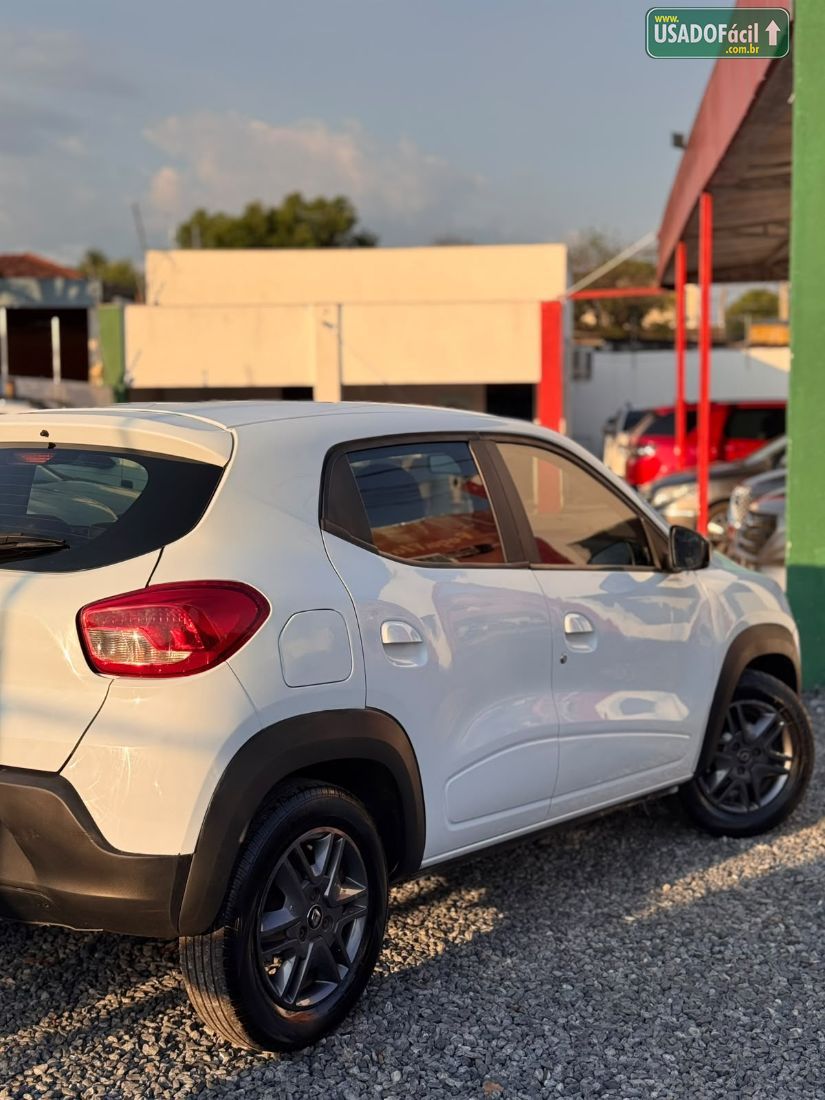Renault Kwid Intense 1.0 Mecânico Flex 2017/2018 — foto 4 de 10