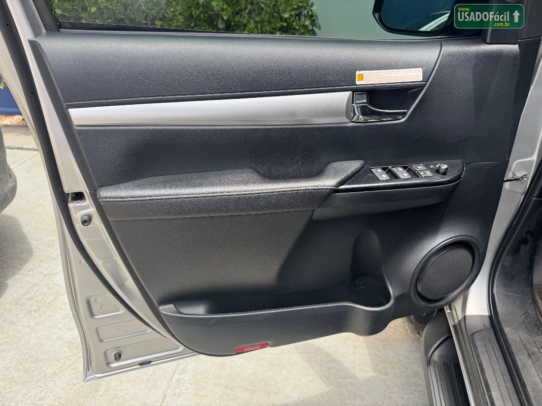 Toyota Hilux SRV CD 2.8 4x4 TDI Automático Diesel 2022/2022 — foto 17 de 22