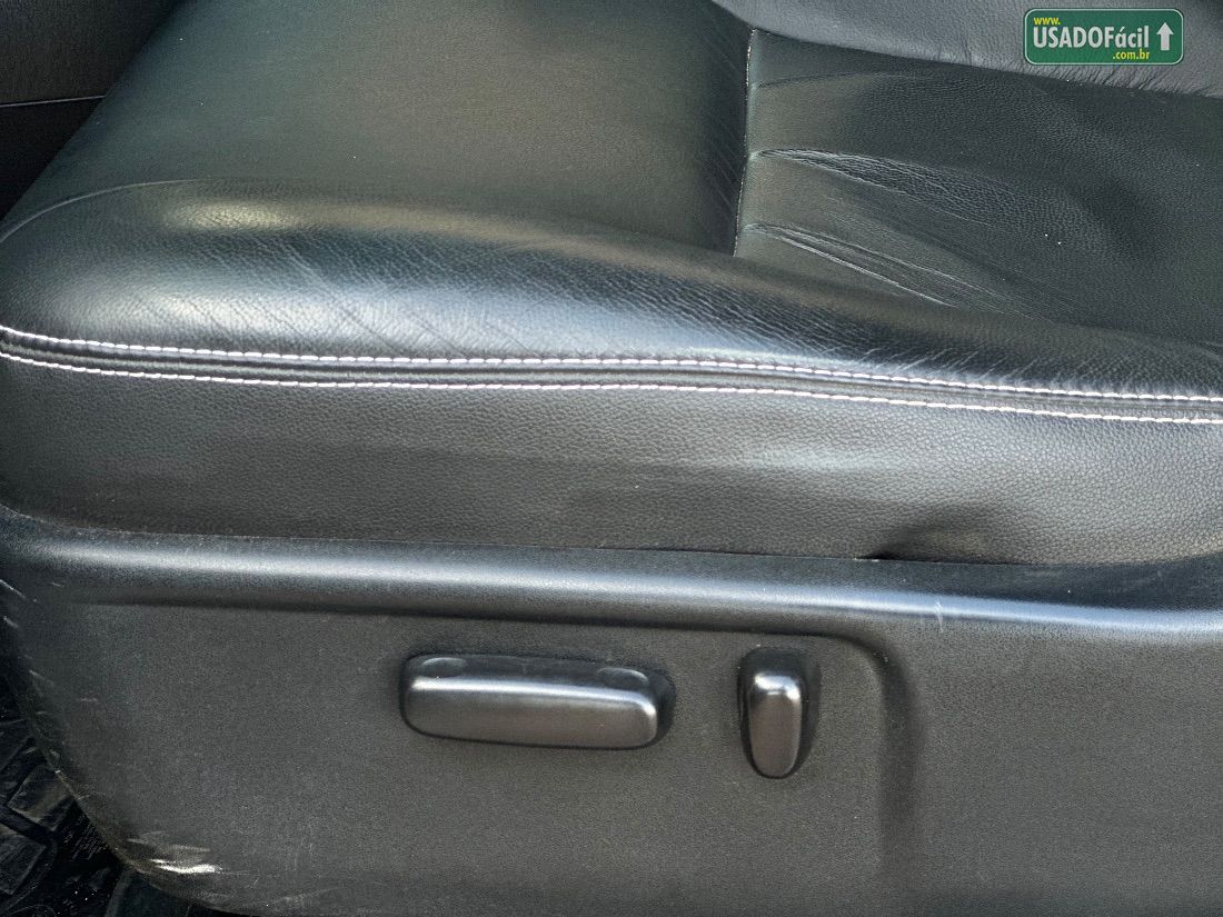 Toyota Hilux SRV CD D4-D 3.0 4x4 TDI Automático Diesel 2013/2014 — foto 17 de 17