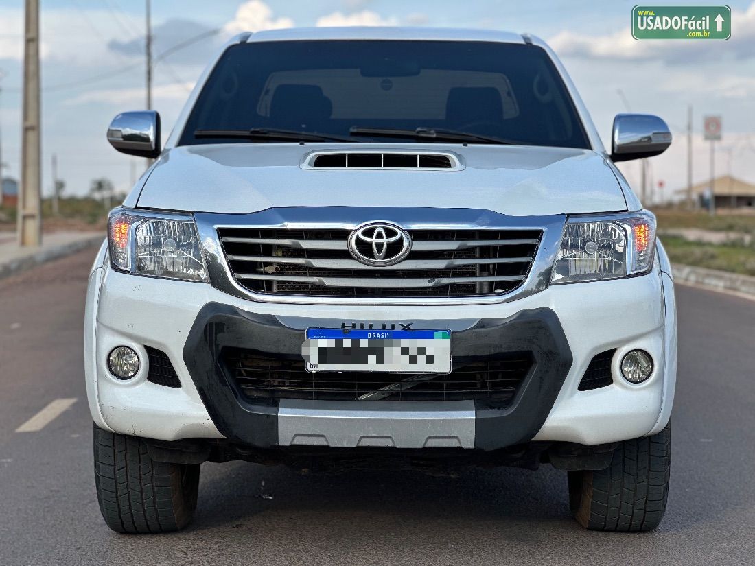 Toyota Hilux SRV CD D4-D 3.0 4x4 TDI Automático Diesel 2013/2014 — foto 3 de 17