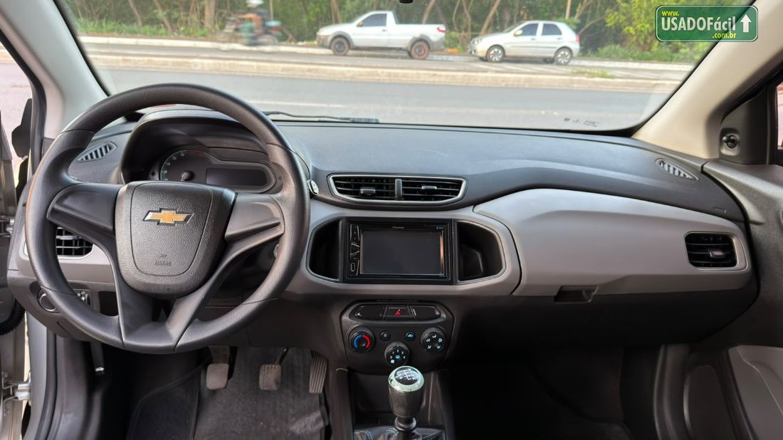 CHEVROLET/GM Onix Hatch LS 1.0 Mecânico Flex 2015/2016 — foto 8 de 10