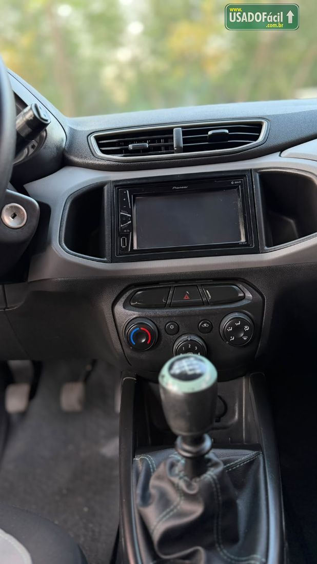 CHEVROLET/GM Onix Hatch LS 1.0 Mecânico Flex 2015/2016 — foto 9 de 10