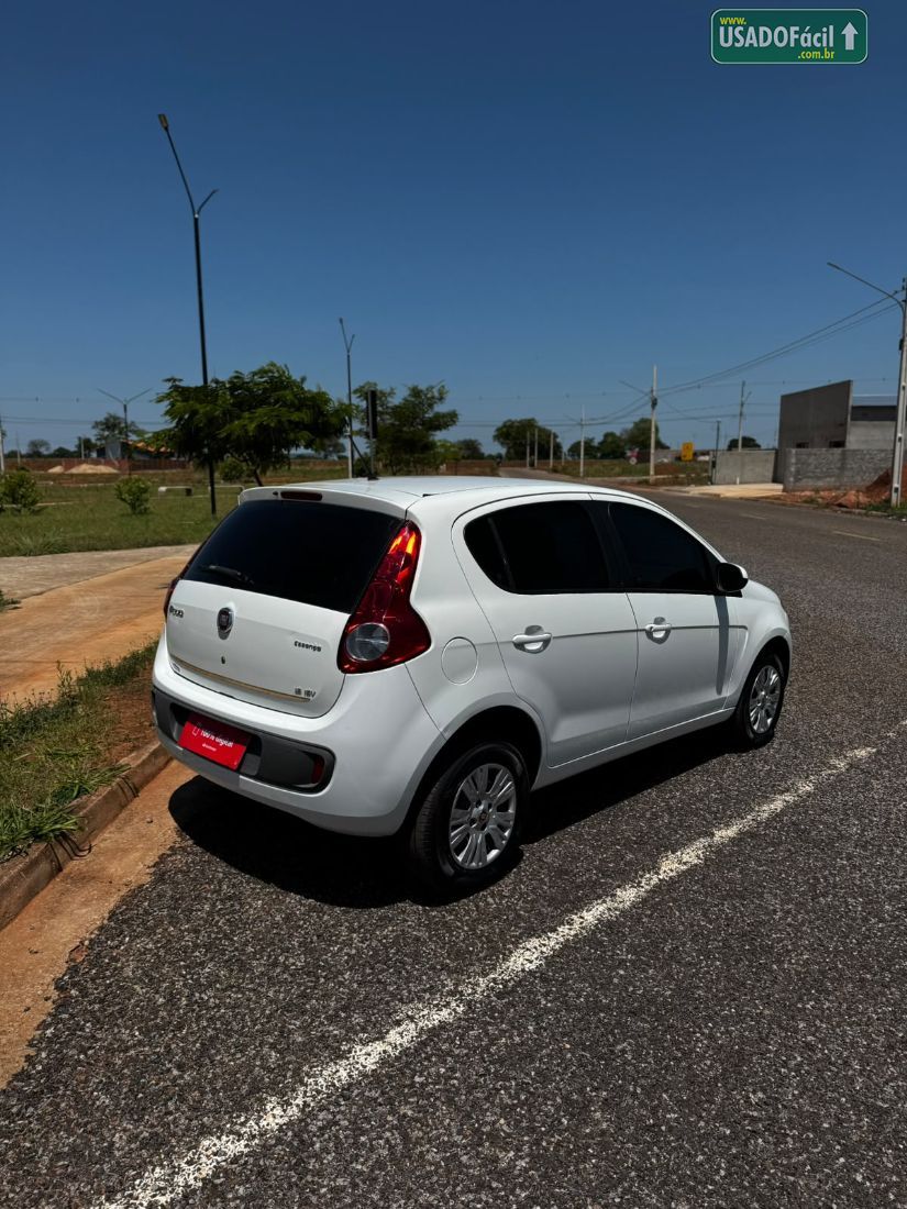 Fiat Palio Essence 1.6 Flex 5P 2013/2013 — foto 6 de 10