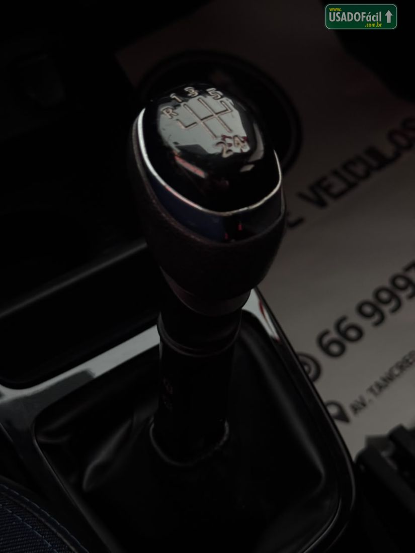 Renault Kwid Intense 1.0 Mecânico Flex 2022/2023 — foto 9 de 13